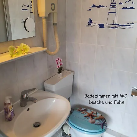 103 Im Haus Seehuette Direkt Am In Duhnen Mit Seesicht In Der Ferne *