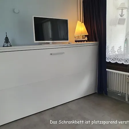 103 Im Haus Seehuette Direkt Am In Duhnen Mit Seesicht In Der Ferne Cuxhaven