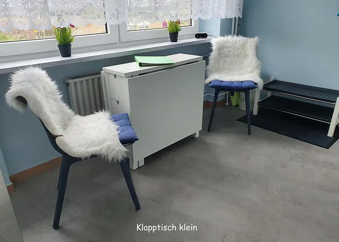 103 Im Haus Seehuette Direkt Am In Duhnen Mit Seesicht In Der Ferne Cuxhaven